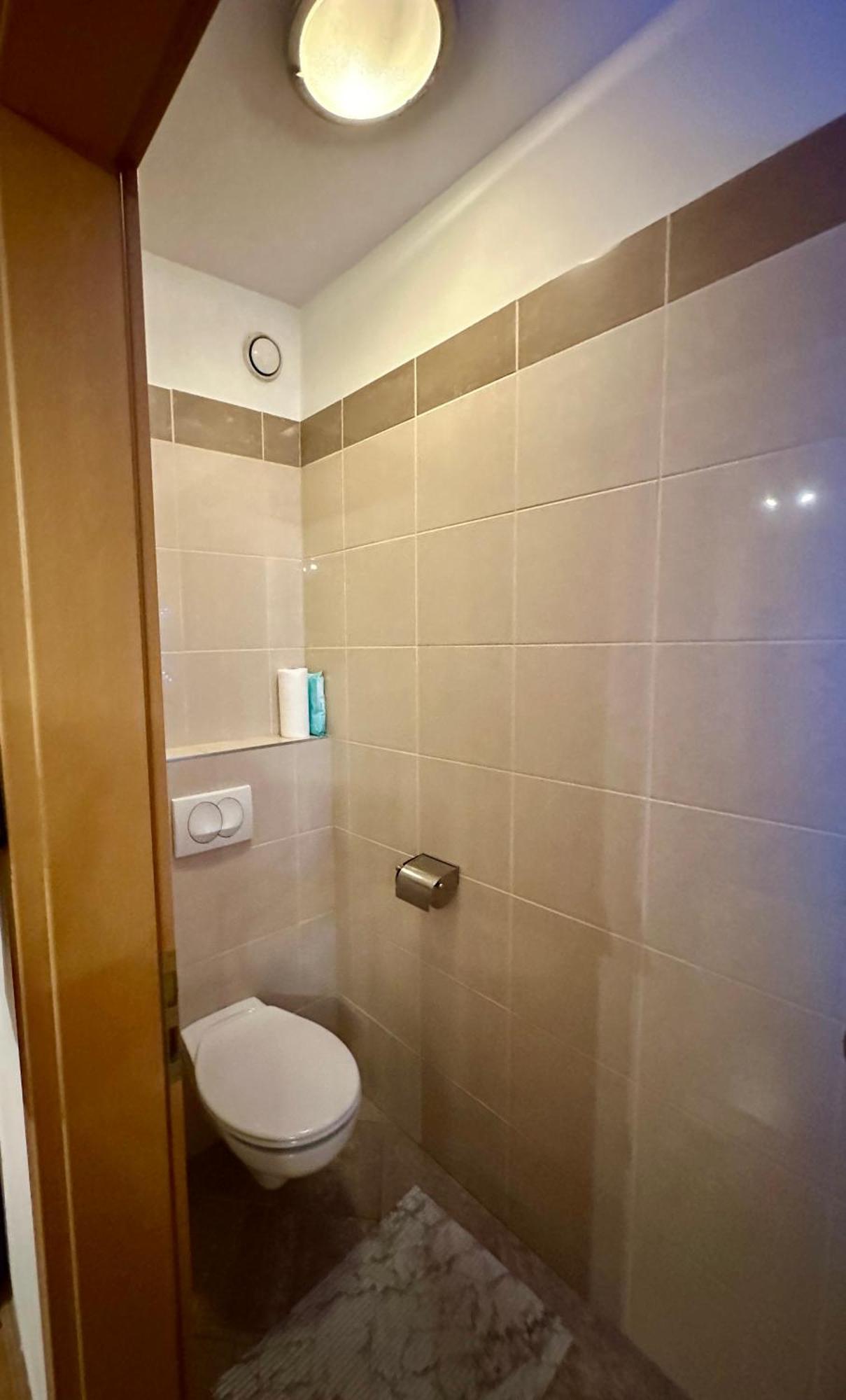 City Center Apartment With Balcony Budapest Esterno foto